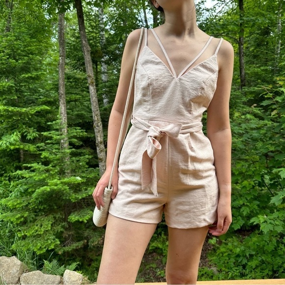 Bardot  light pink/nude sleeveless romper - XS - Picture 5 of 16